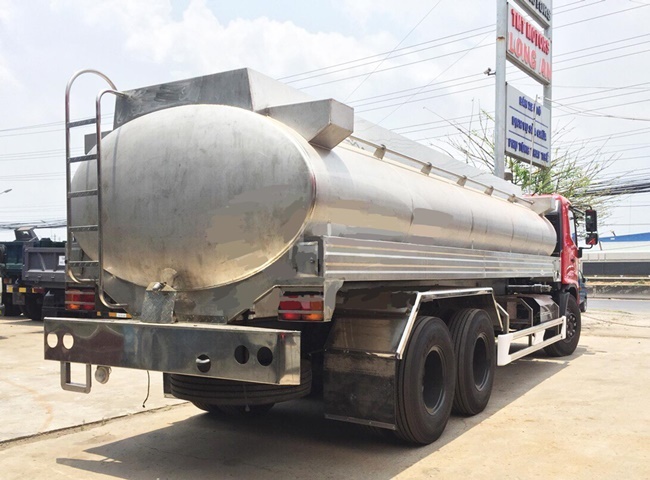 M&ocirc;i Trường Xanh tự h&agrave;o l&agrave; đơn vị cho thu&ecirc; xe bồn chở nước sạch uy t&iacute;n