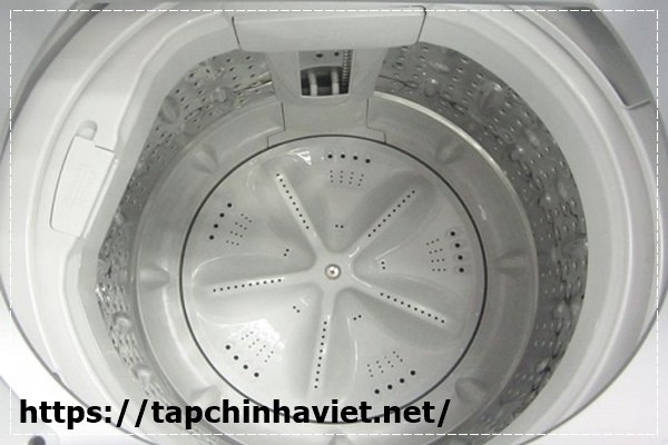 Lưu &yacute; trong c&aacute;ch vệ sinh m&aacute;y giặt bằng bột tẩy
